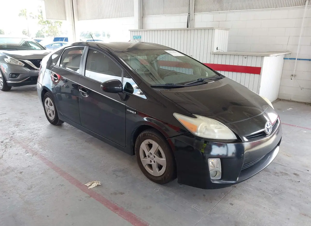 2010 TOYOTA  - Image 1.