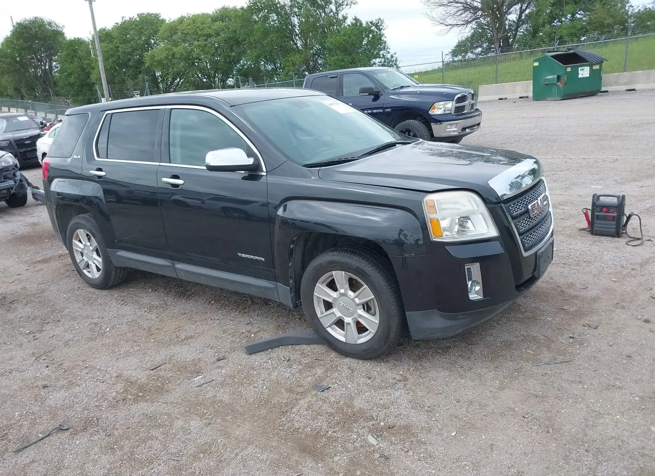 2011 GMC  - Image 1.