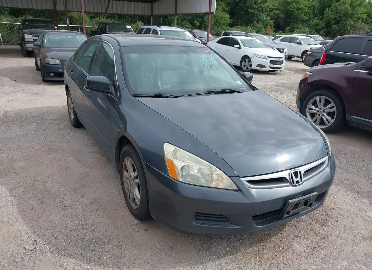 2007 HONDA  - Image 1.