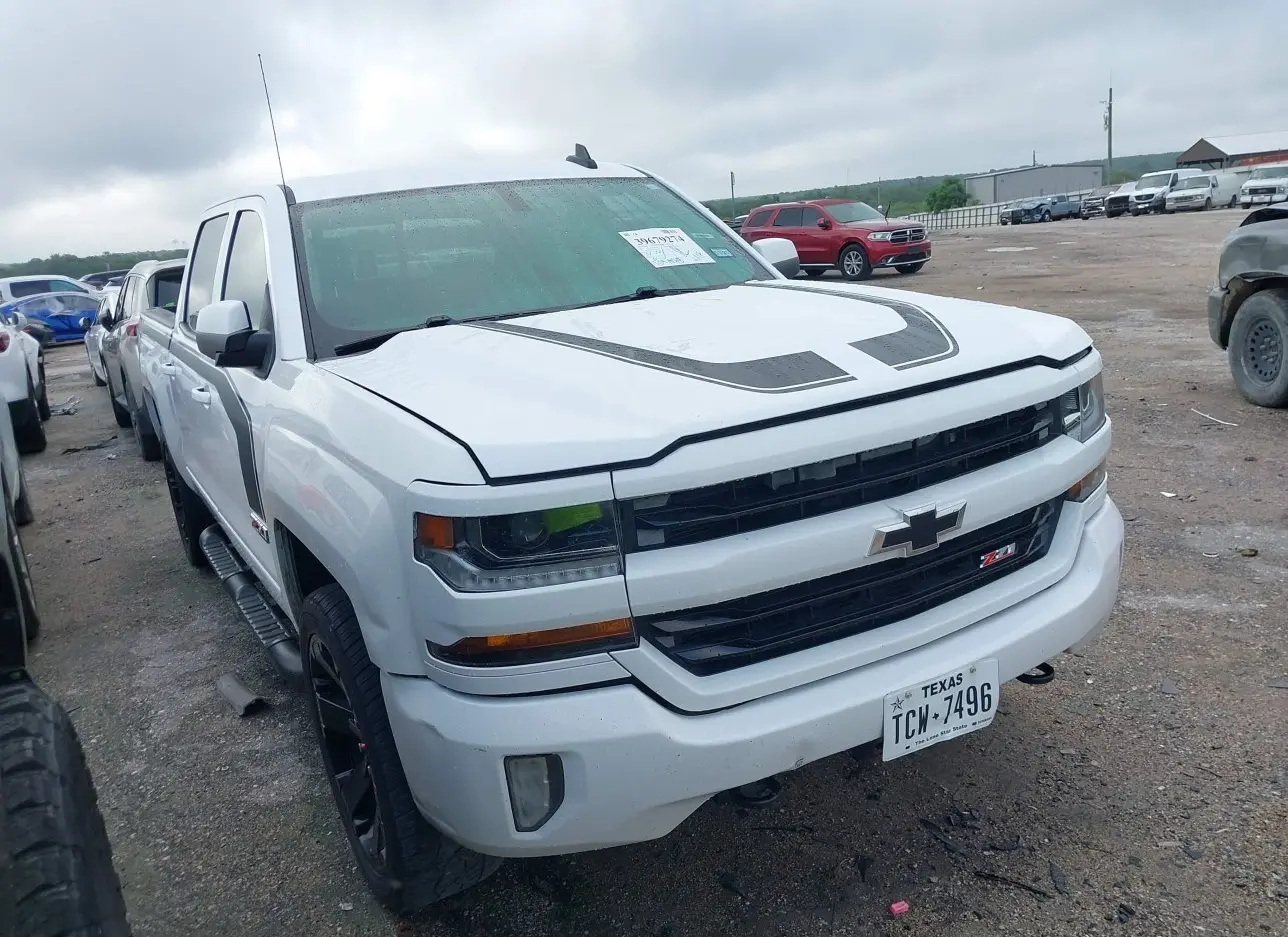 2017 CHEVROLET  - Image 1.