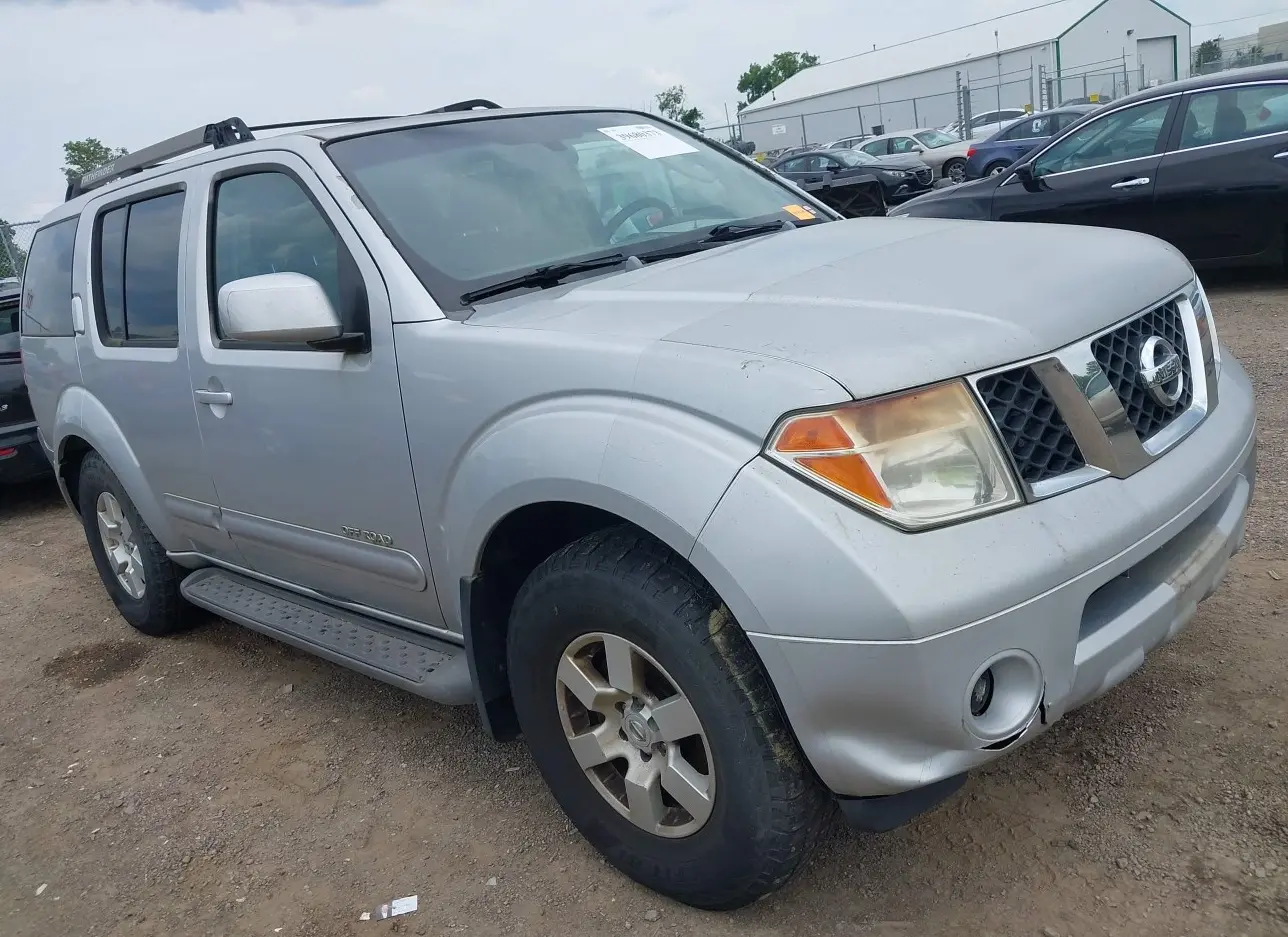 2005 NISSAN  - Image 1.