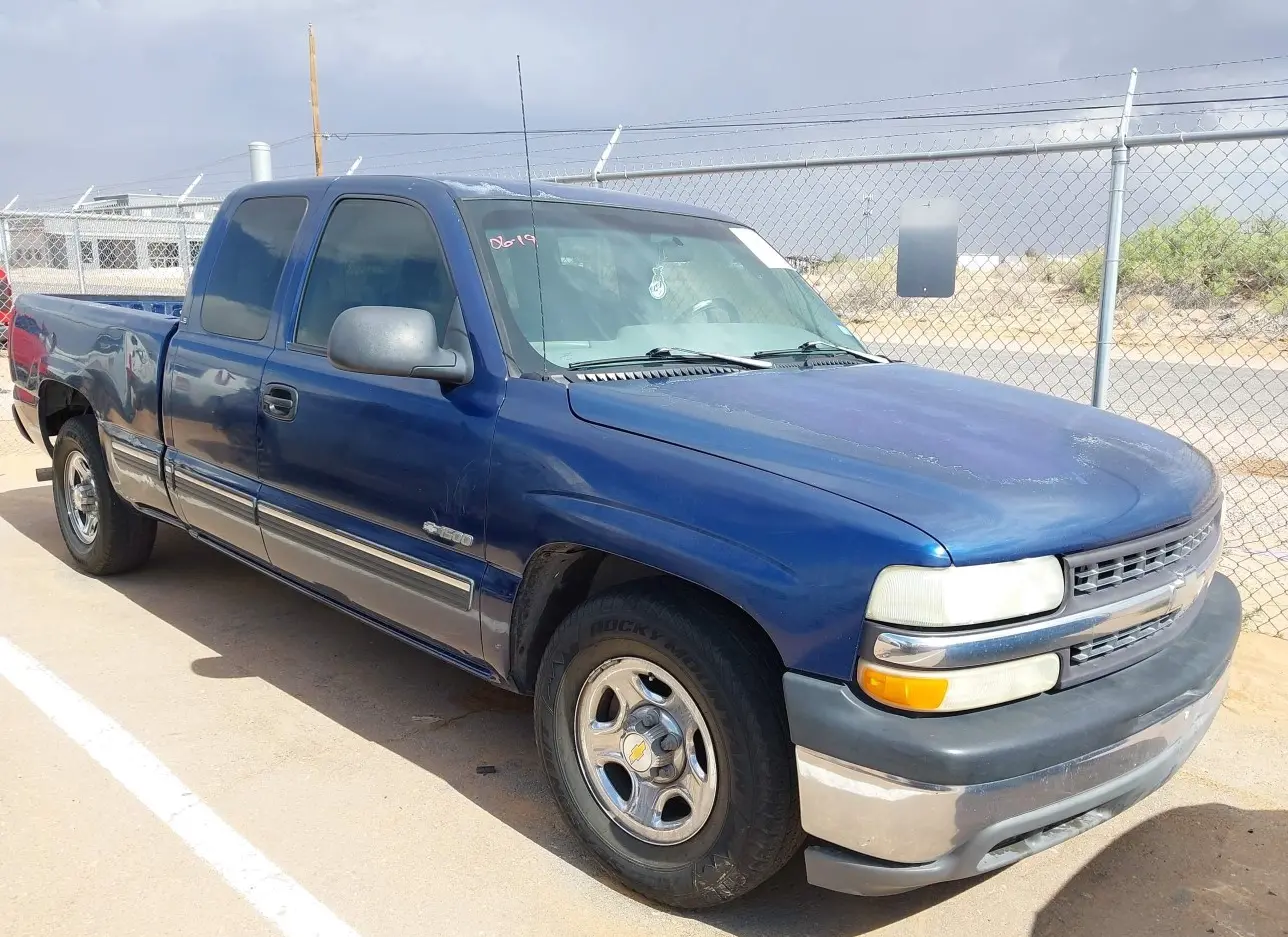 2000 CHEVROLET  - Image 1.