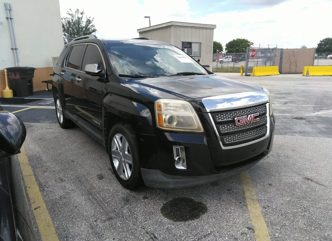 2011 GMC  - Image 1.