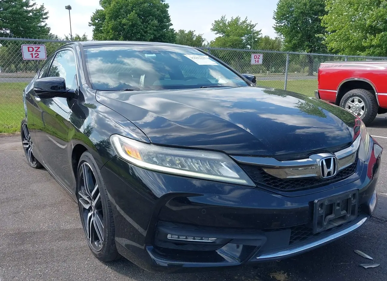 2016 HONDA  - Image 1.