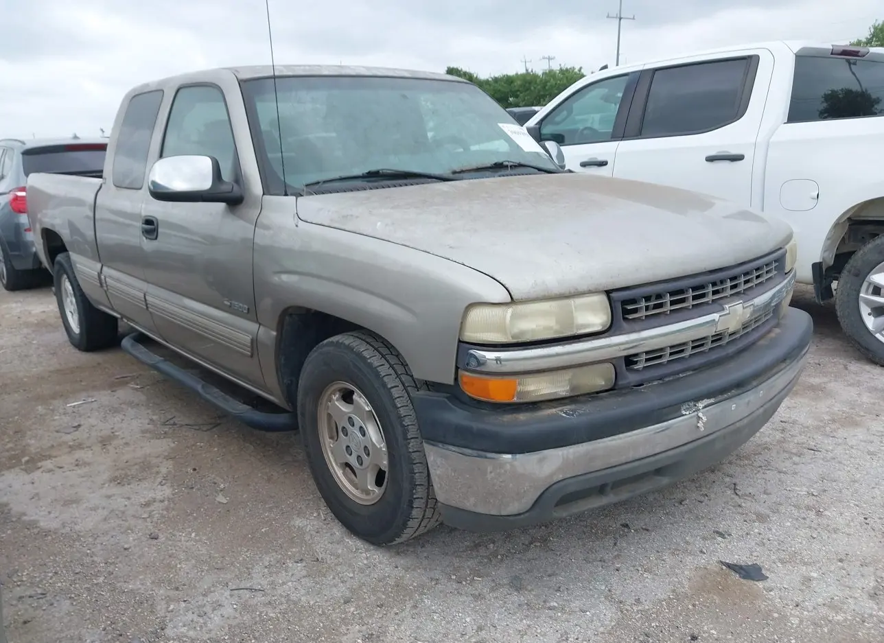 2000 CHEVROLET  - Image 1.