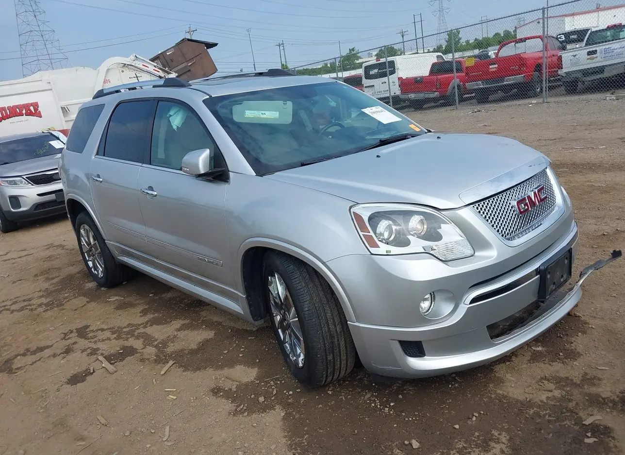 2012 GMC  - Image 1.