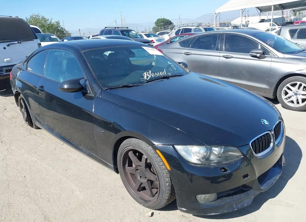 2009 BMW  - Image 1.