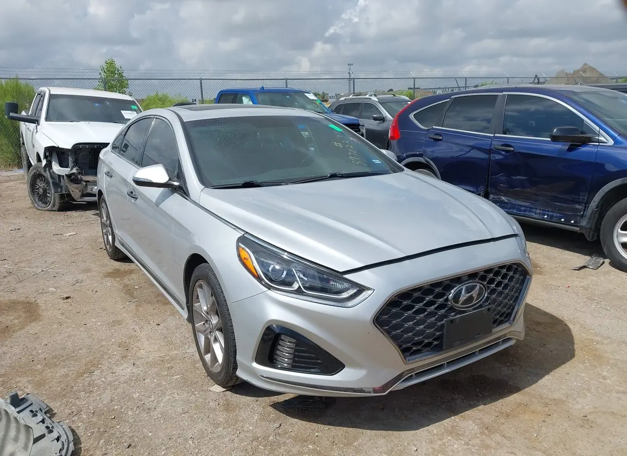 2018 HYUNDAI  - Image 1.