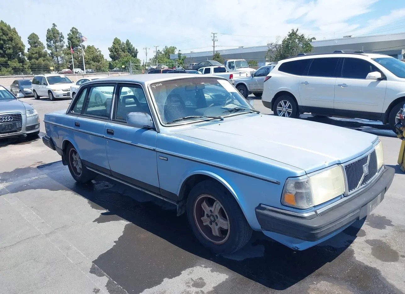 1988 VOLVO  - Image 1.