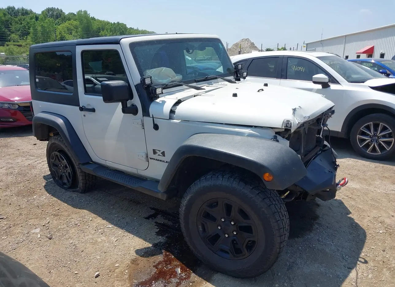 2009 JEEP  - Image 1.