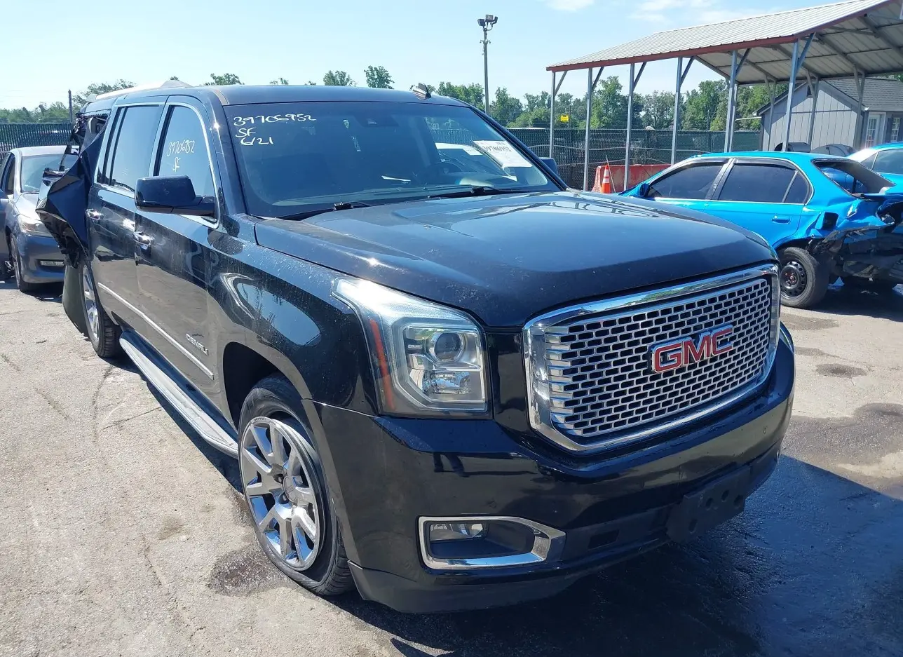 2015 GMC  - Image 1.