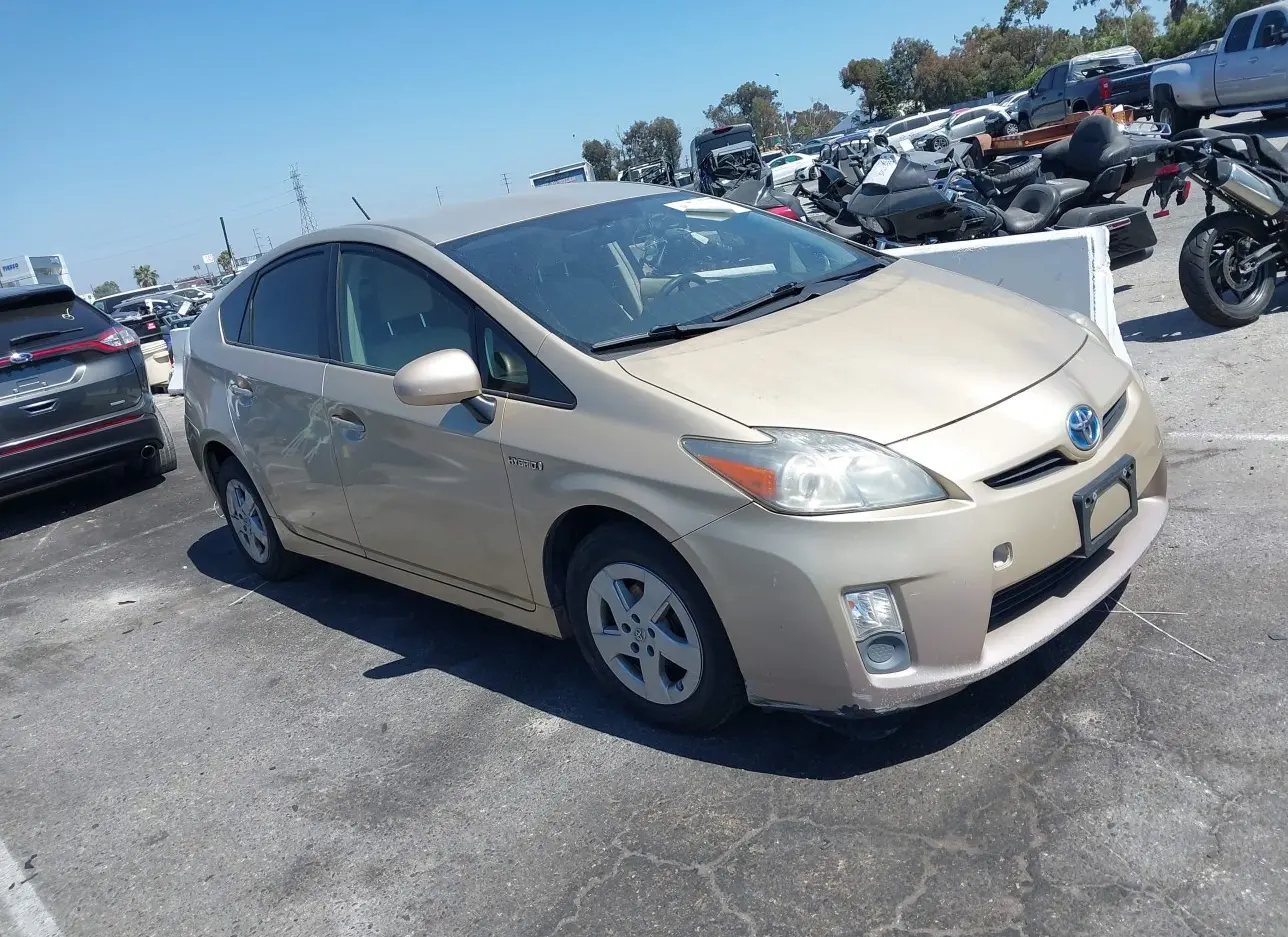 2011 TOYOTA  - Image 1.