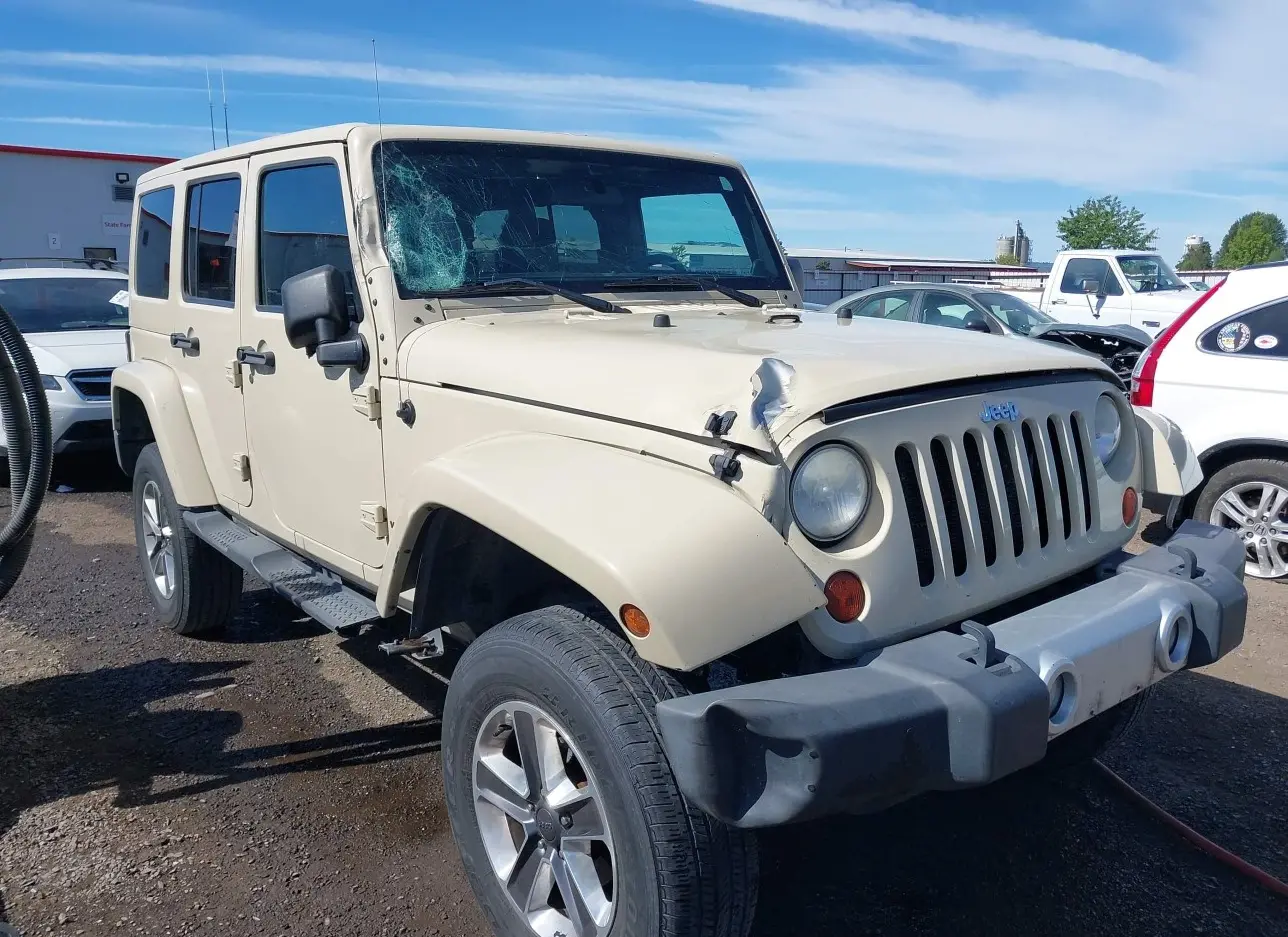 2011 JEEP  - Image 1.