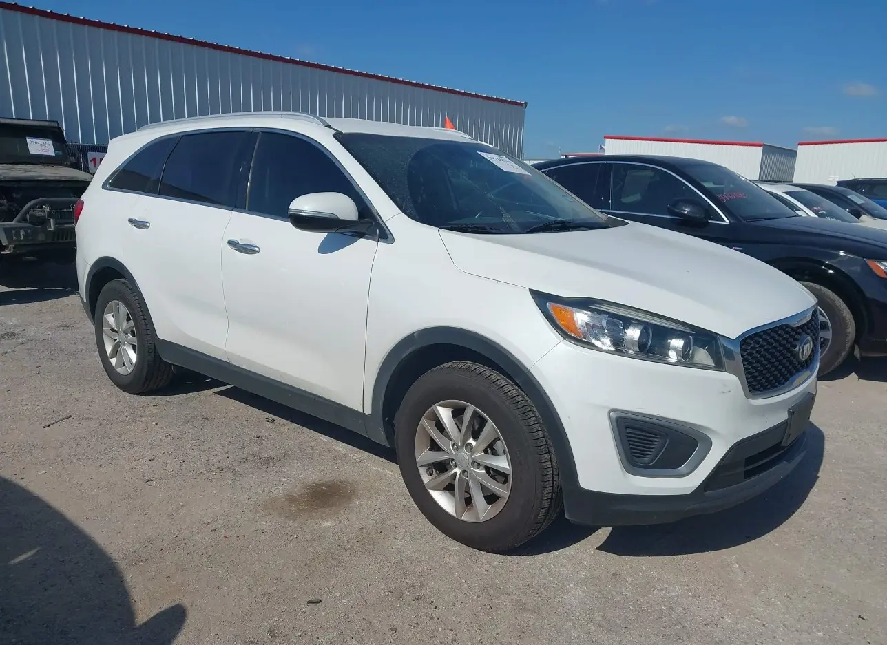 2017 KIA  - Image 1.