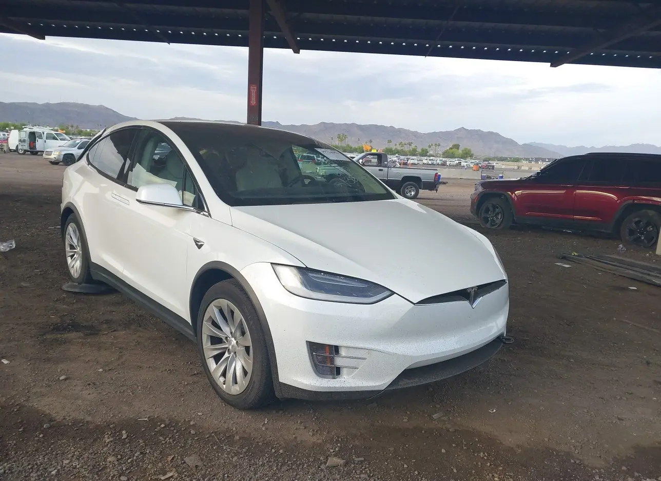 2018 TESLA  - Image 1.