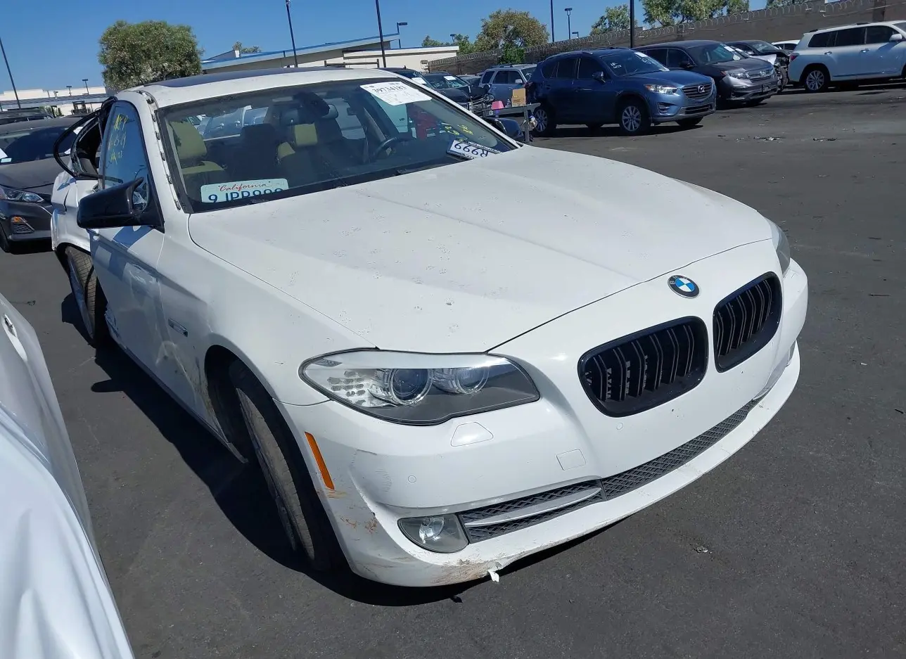 2011 BMW  - Image 1.