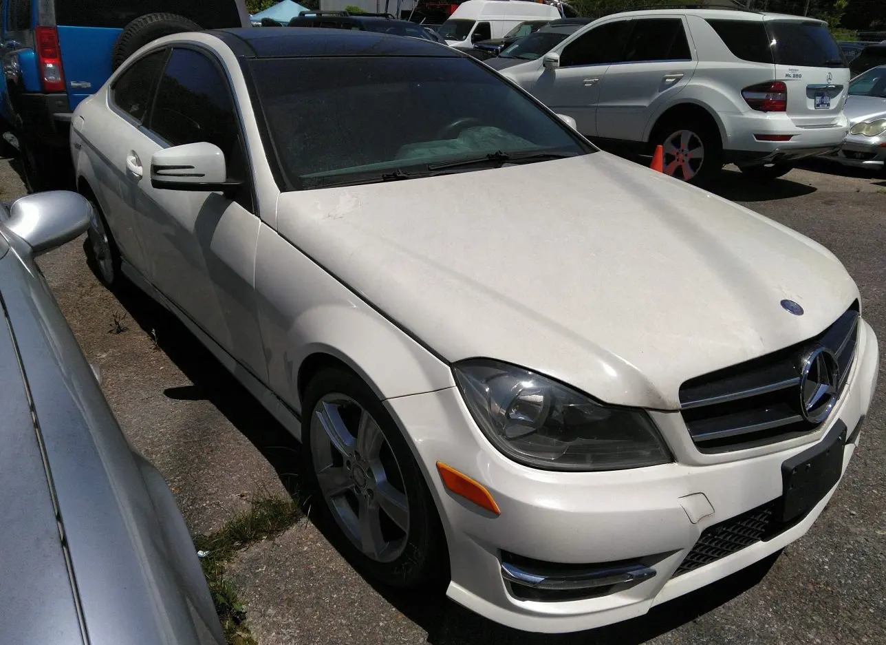 2012 MERCEDES-BENZ  - Image 1.