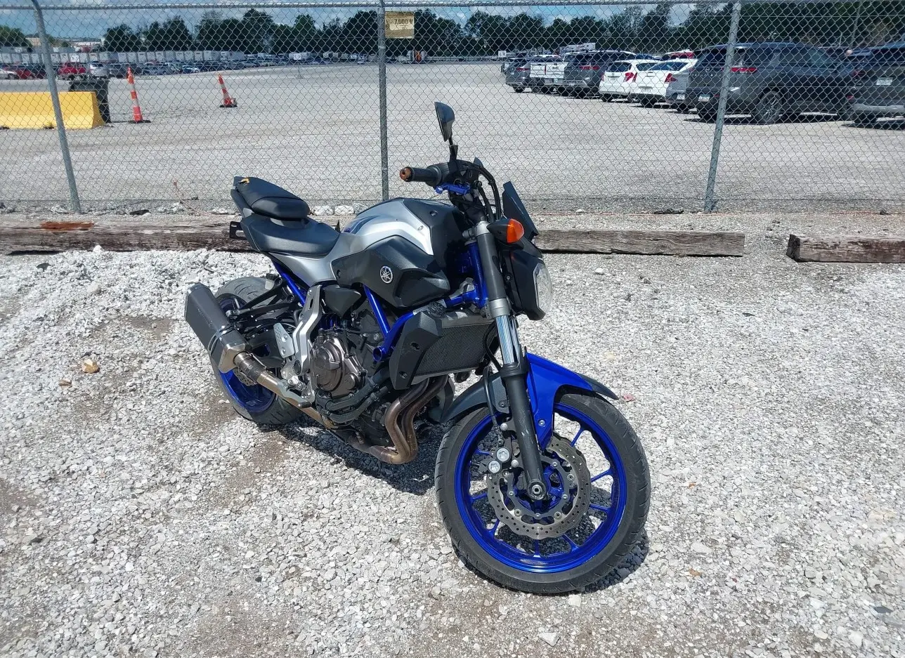 2016 YAMAHA  - Image 1.