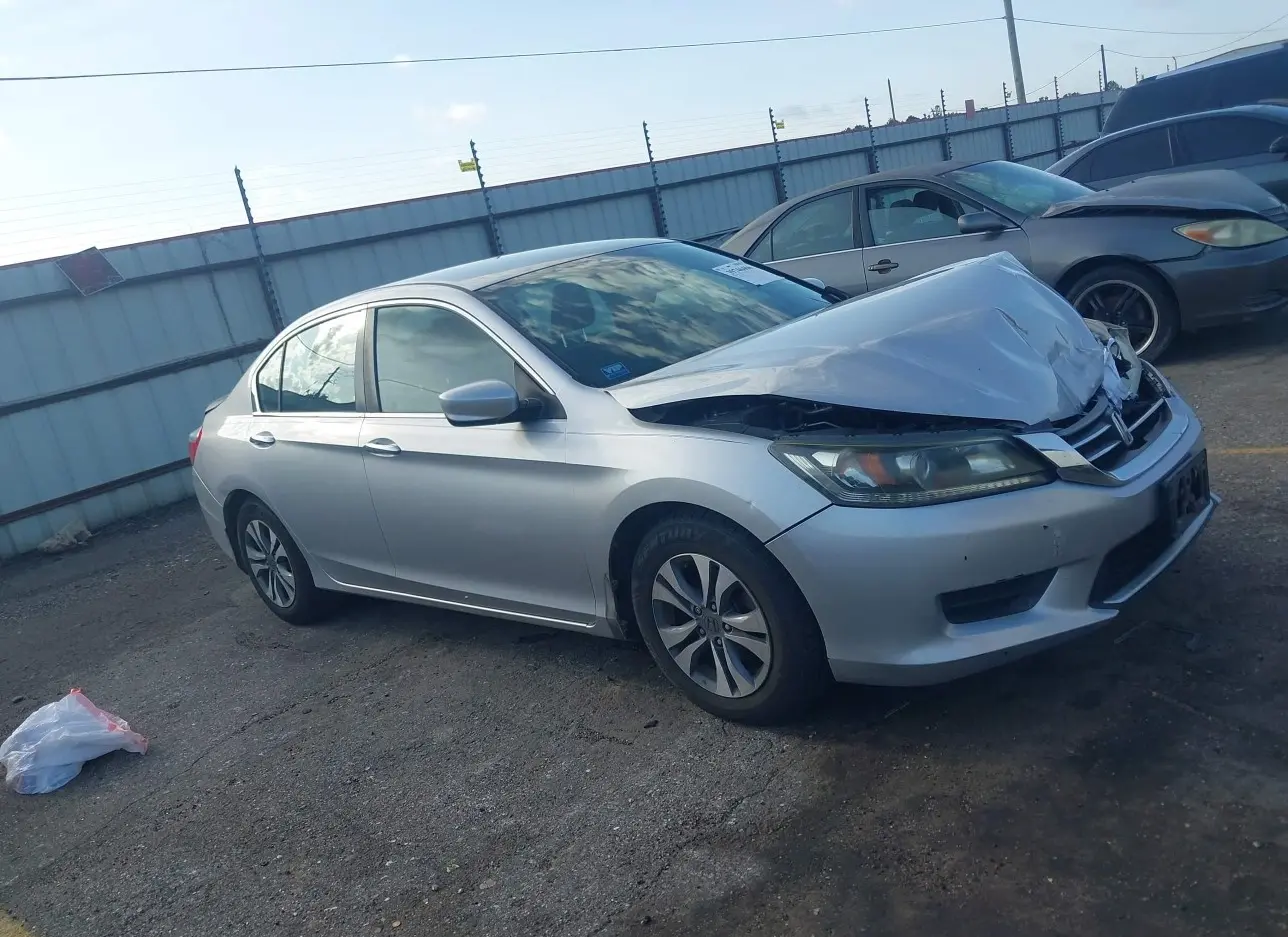 2015 HONDA  - Image 1.