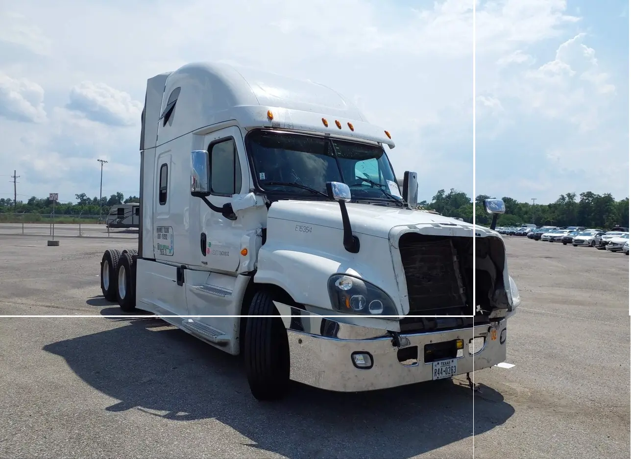 2017 FREIGHTLINER  - Image 1.