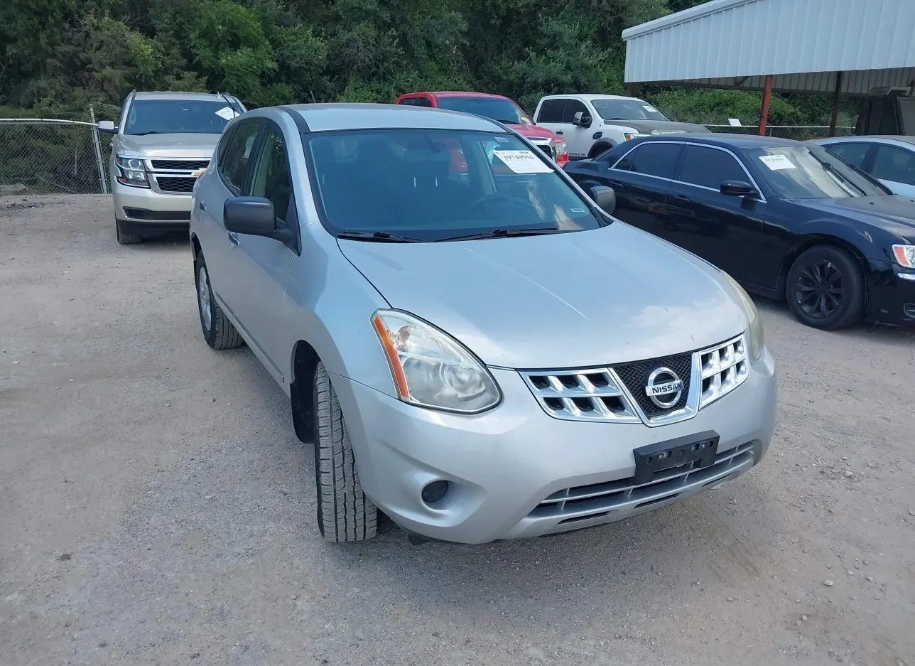 2013 NISSAN  - Image 1.