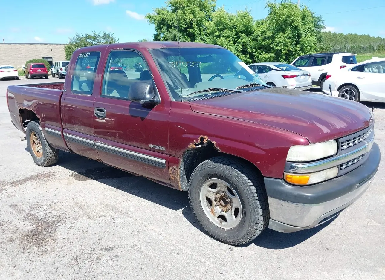 2000 GMC  - Image 1.