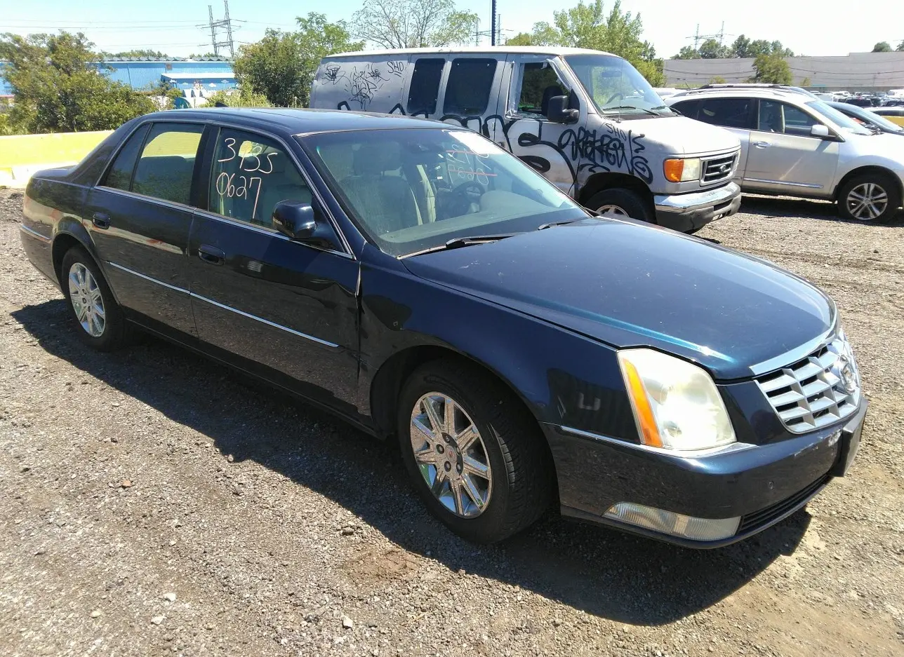 2009 CADILLAC  - Image 1.