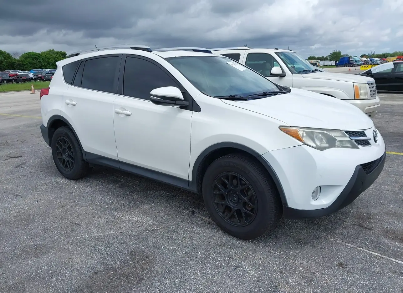 2015 TOYOTA  - Image 1.