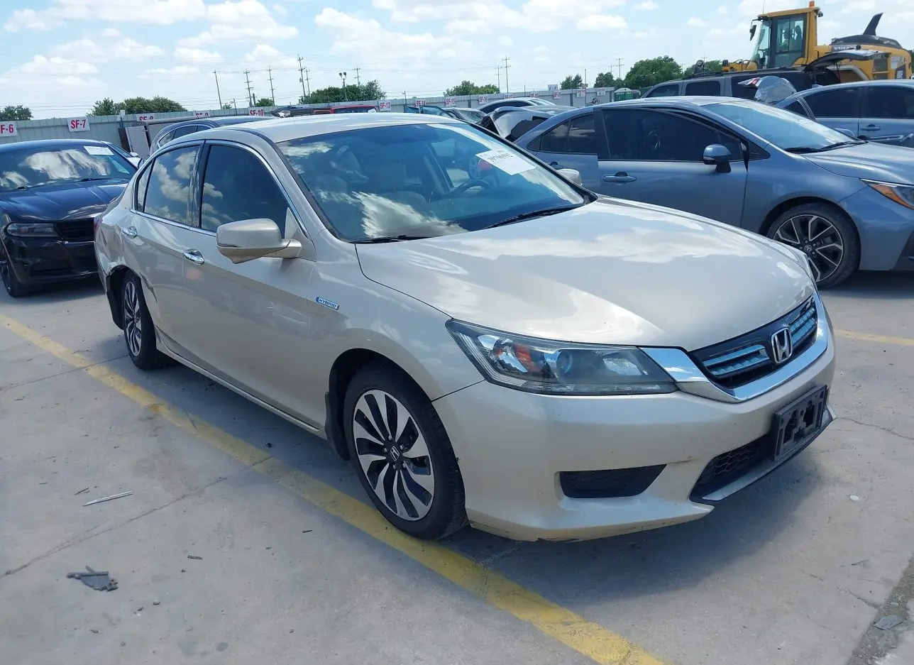 2014 HONDA  - Image 1.