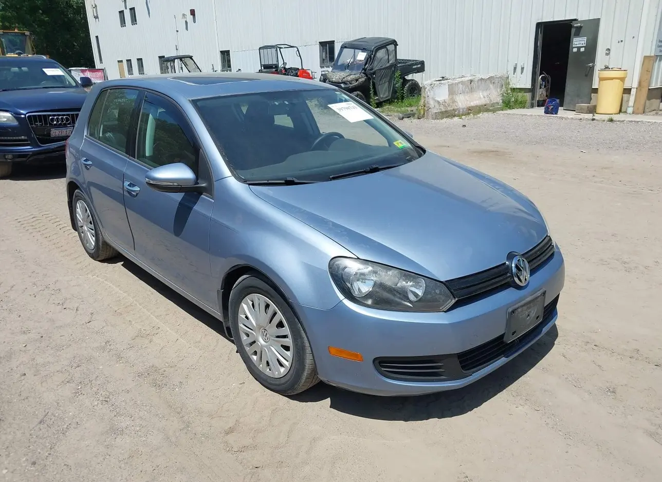 2011 VOLKSWAGEN  - Image 1.