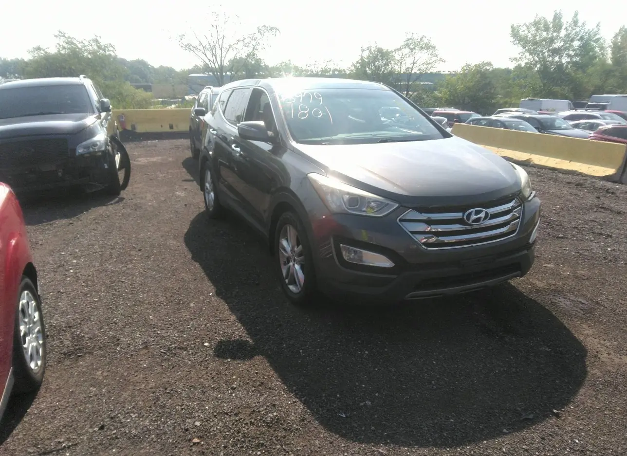 2013 HYUNDAI  - Image 1.