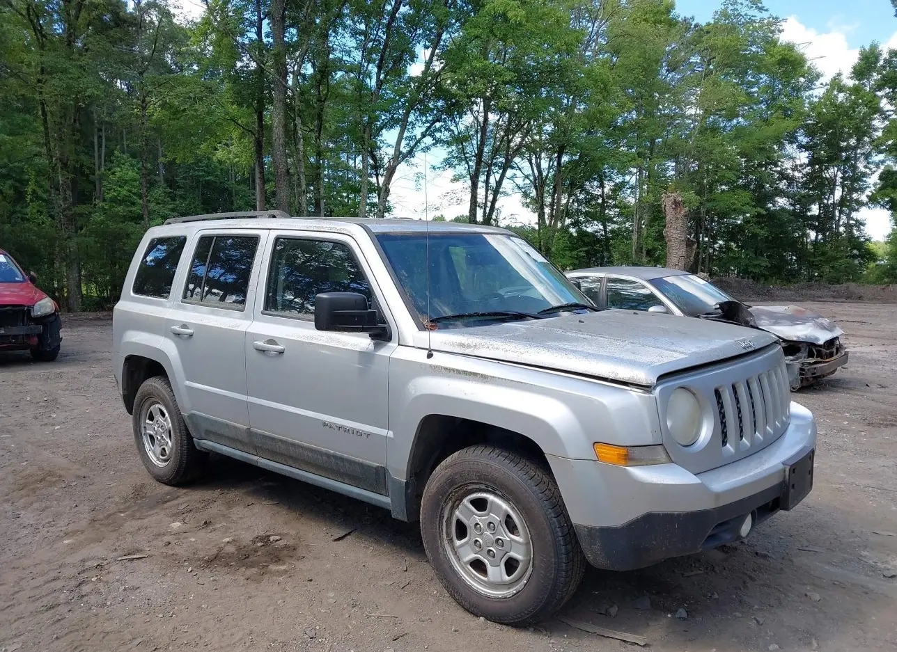 2011 JEEP  - Image 1.