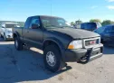 2000 GMC  - Image 1.