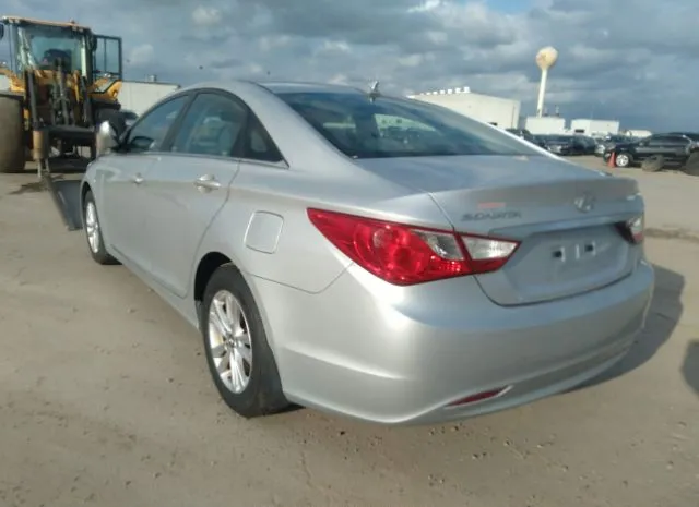 2013 HYUNDAI  - Image 1.