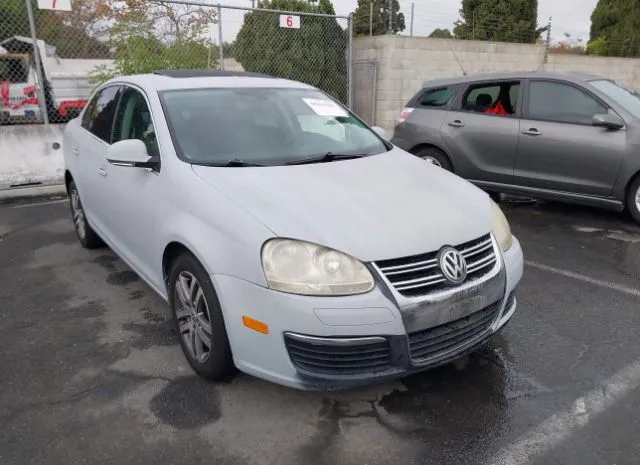 2005 VOLKSWAGEN  - Image 1.