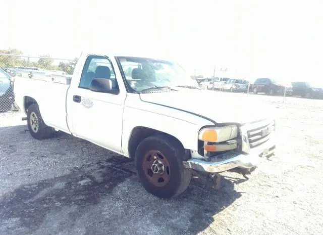 2004 GMC  - Image 1.