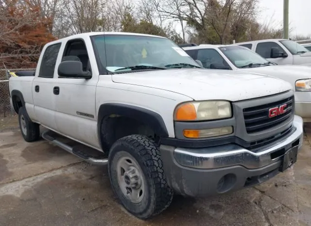 2005 GMC  - Image 1.