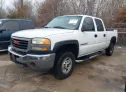 2005 GMC  - Image 2.