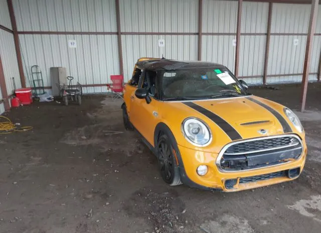 2018 MINI  - Image 1.