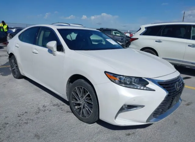 2016 LEXUS  - Image 1.