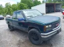 1995 GMC  - Image 1.