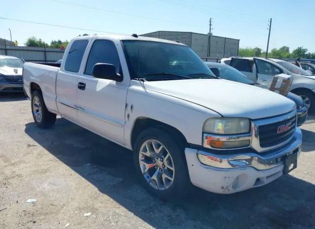 2004 GMC  - Image 1.