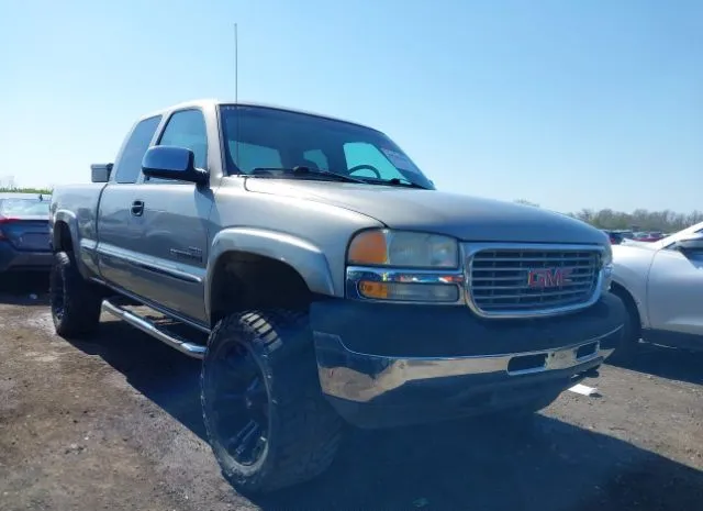 2002 GMC  - Image 1.