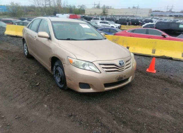 2011 TOYOTA  - Image 1.