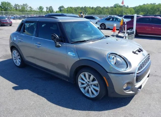 2019 MINI  - Image 1.