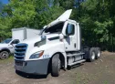 2023 FREIGHTLINER  - Image 2.