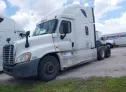 2015 FREIGHTLINER  - Image 2.