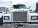 1999 MACK  - Image 10.