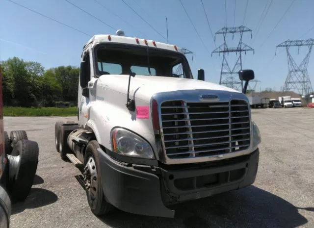 2012 FREIGHTLINER  - Image 1.