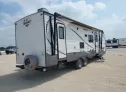 2015 KEYSTONE RV  - Image 4.